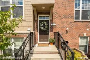 333 Glenhurst #9, Rochester, MI 48307 - #2