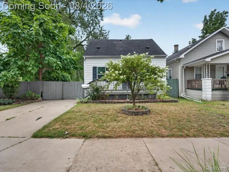 25627 Princeton, Dearborn Heights, MI 48125 - #3