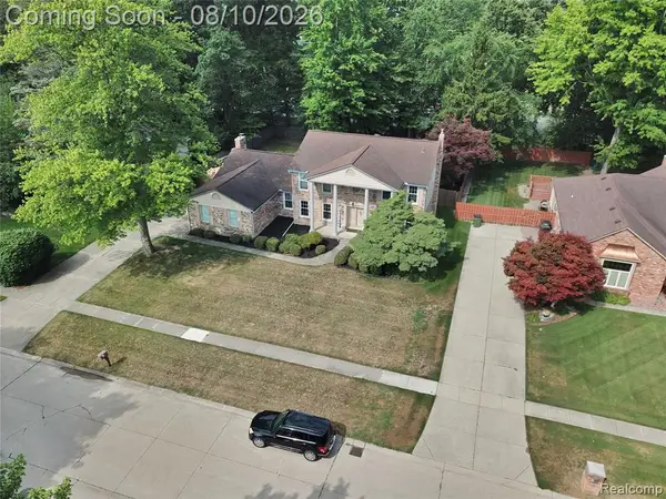 54359 Algonquin, Utica, MI 48315