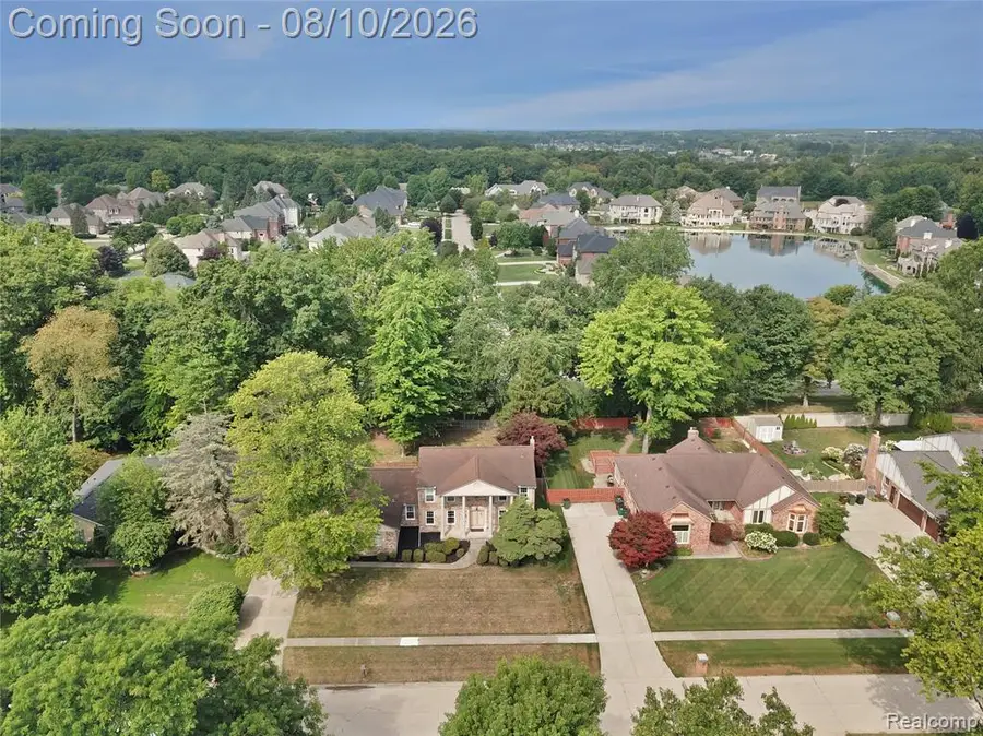 54359 Algonquin, Utica, MI 48315 - #3