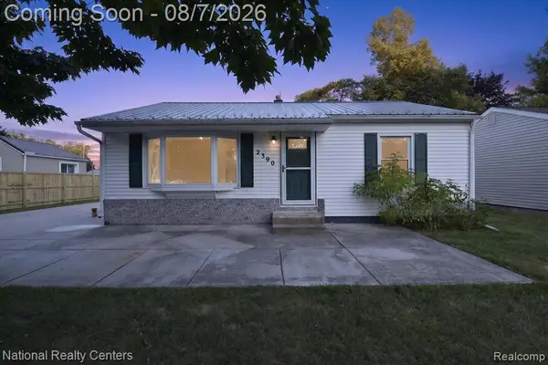2390 E Clearview, Adrian, MI 49221