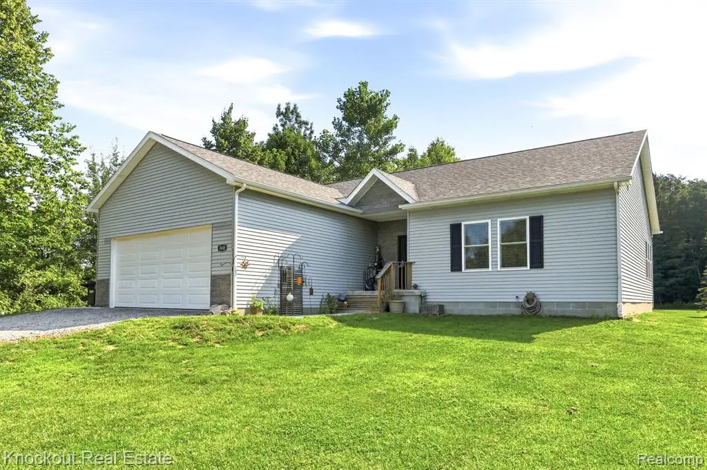 7600 Pine Grove, Millington, MI 48746 - #1