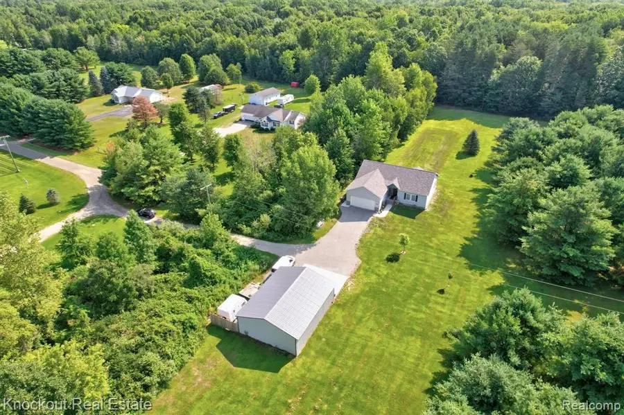 7600 Pine Grove, Millington, MI 48746 - #3