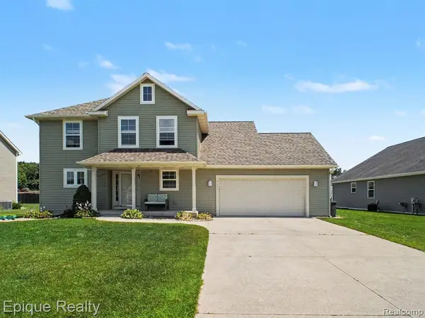8686 Summer Ridge, Freeland, MI 48623