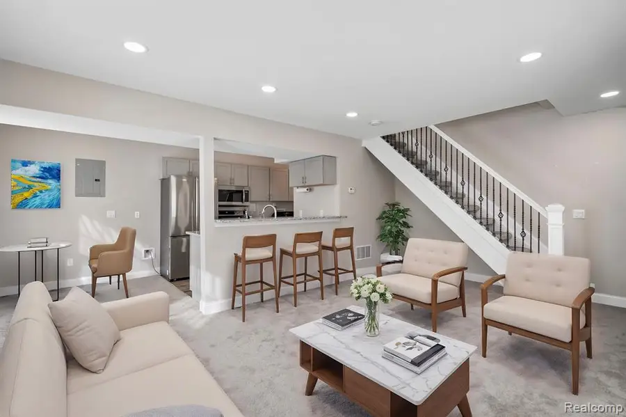 2605 Thornbrier, Lake Orion, MI 48360 - #2
