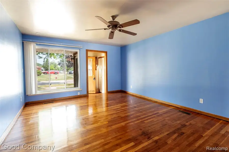 5026 Gerald, Warren, MI 48092 - #3