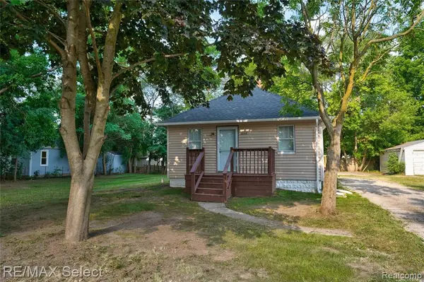 2046 Lambden, Flint, MI 48532
