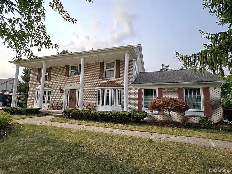 1114 Chaffer, Rochester Hills, MI 48306 - #3