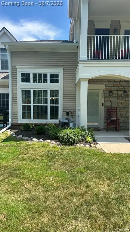 25588 Sun Sail, Harrison Twp, MI 48045