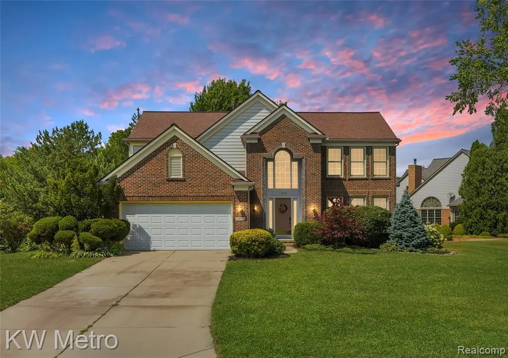 1496 Marina Pointe, Lake Orion, MI 48362 - #1