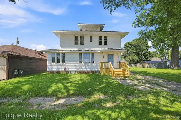 1311 Scott, Port Huron, MI 48060