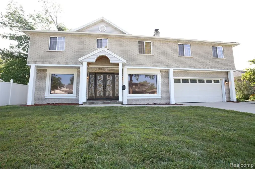 519 Berwyn, Dearborn Heights, MI 48127 - #1