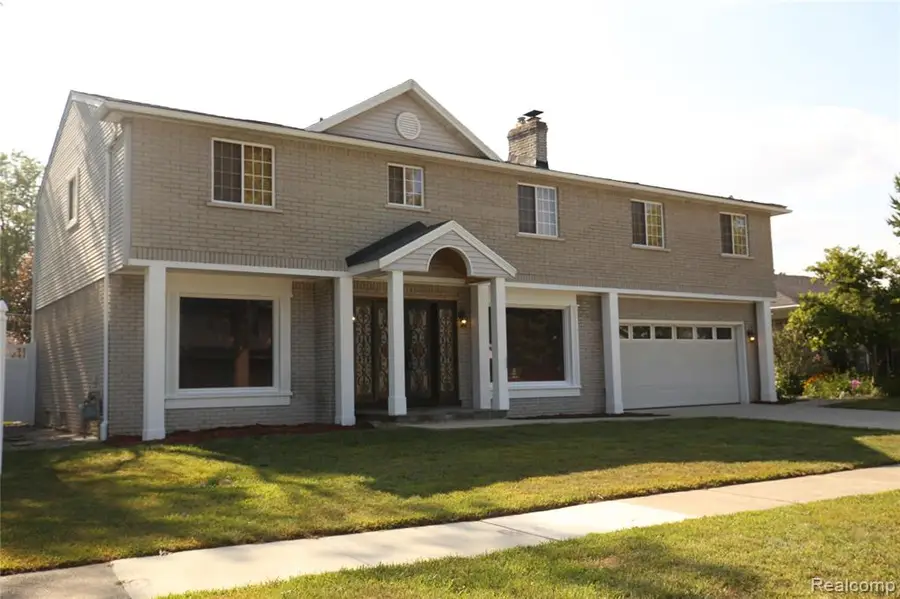 519 Berwyn, Dearborn Heights, MI 48127 - #2