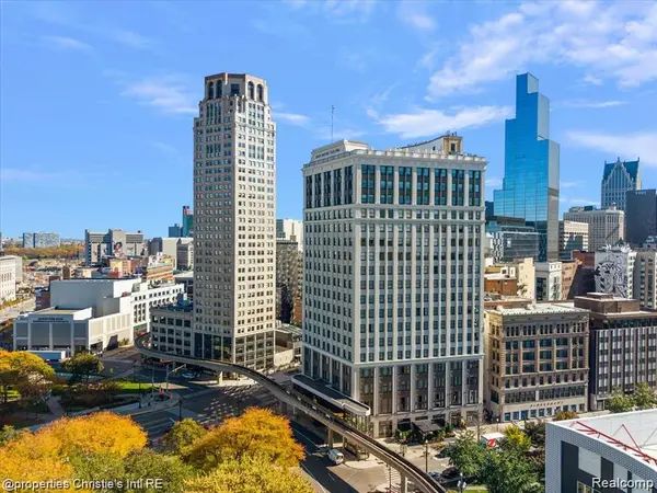 1 Park #1204, Detroit, MI 48226