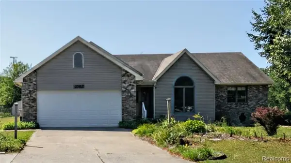 9362 Bennett Lake, Fenton, MI 48430