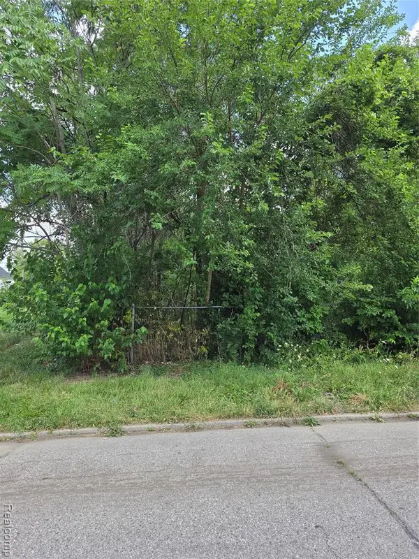 2534 Beals, Detroit, MI 48214