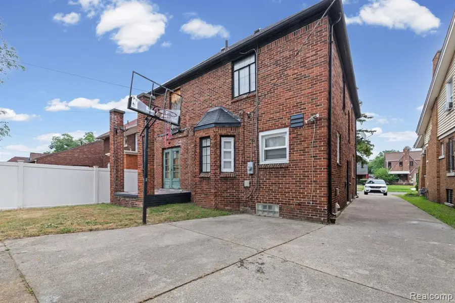 17199 San Juan, Detroit, MI 48221 - #3
