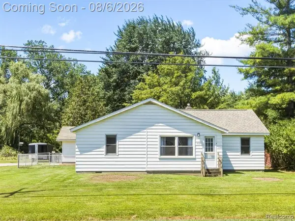 1531 Allen, Kimball, MI 48074