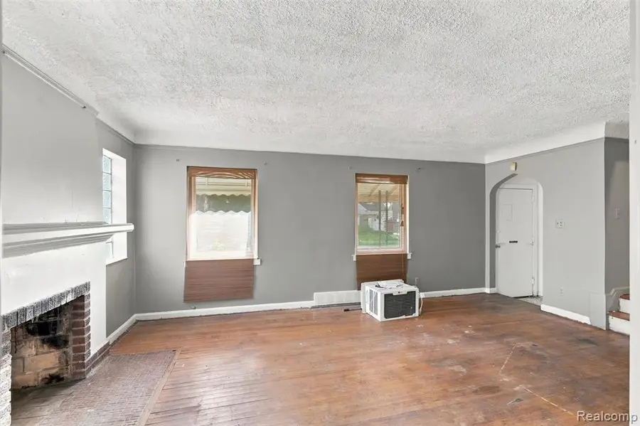 5929 Newport, Detroit, MI 48213 - #3