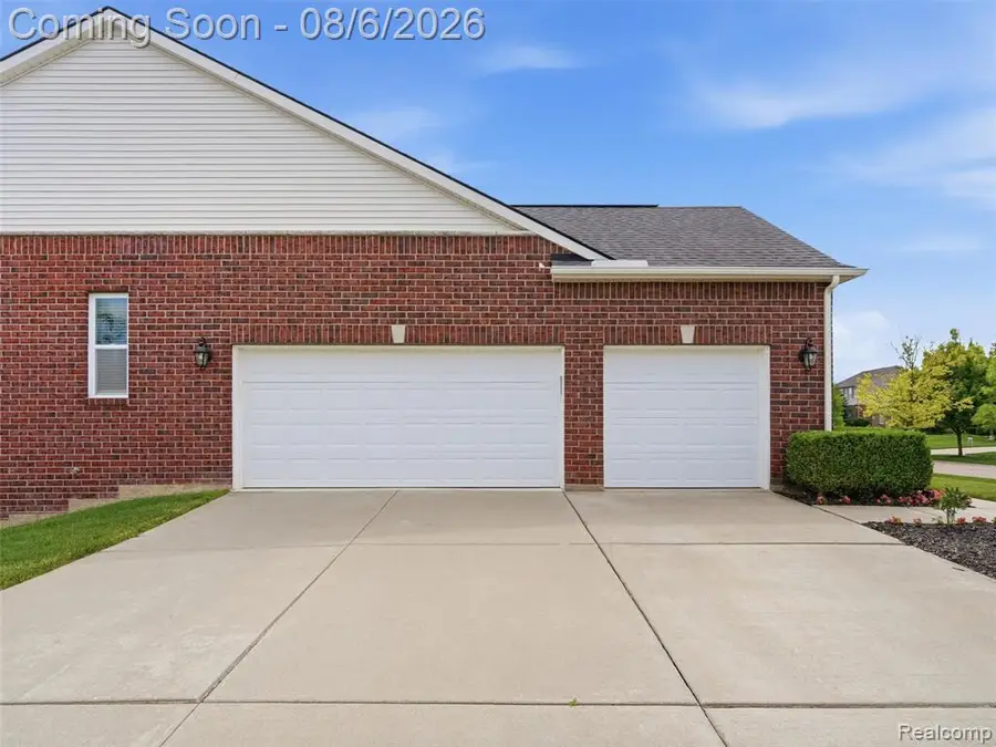 61328 Saddlecreek, South Lyon, MI 48178 - #3