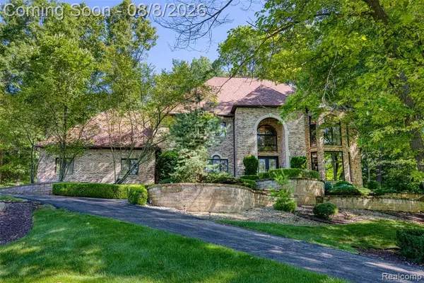 2425 Darren, Washington, MI 48094