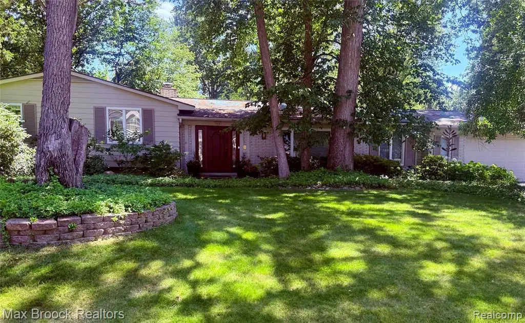 6920 Candlewood, West Bloomfield, MI 48322 - #1