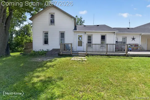23740 Carleton West Rd, Belleville, MI 48111