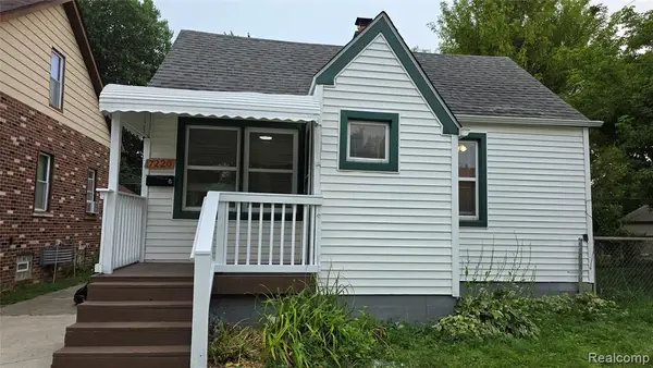 7220 Toepfer, Warren, MI 48091