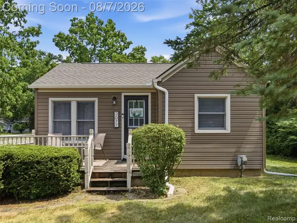 3077 York, Rochester Hills, MI 48309