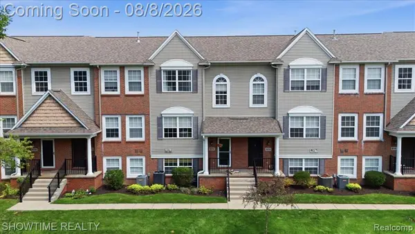 826 Eagle, Fenton, MI 48430