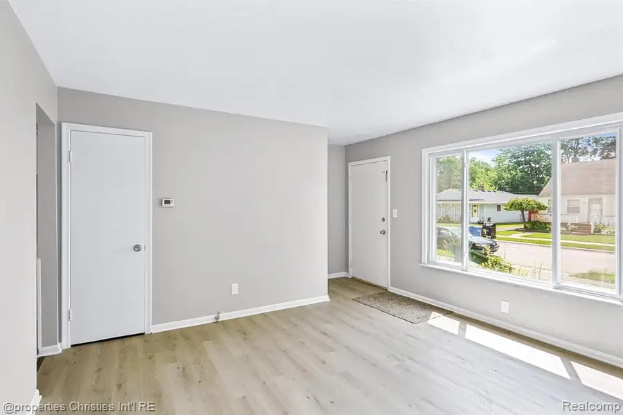 14921 Myola, Warren, MI 48089 - #3