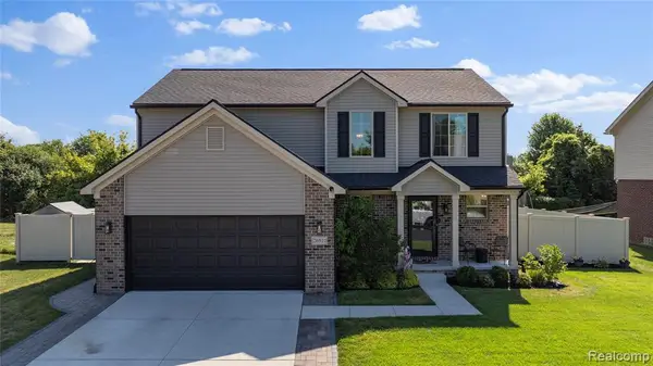 26921 Cedar Run, Trenton, MI 48183