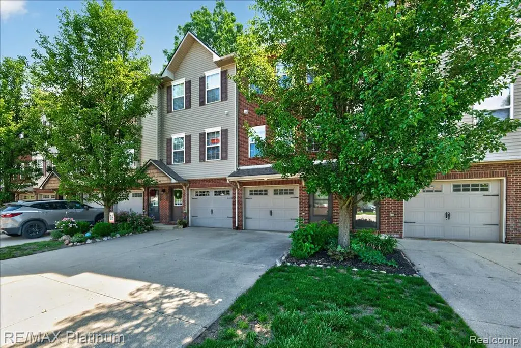1602 Pinecroft Ln., Howell, MI 48855 - #1