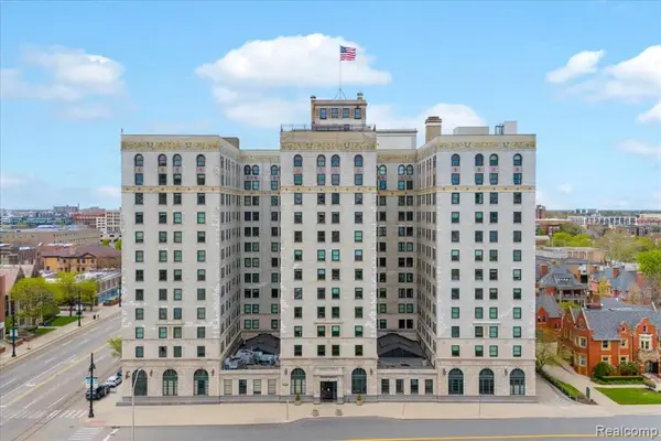 15 E Kirby #526, Detroit, MI 48202