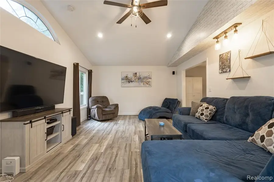 1558 Maddox, West Bloomfield, MI 48324 - #3