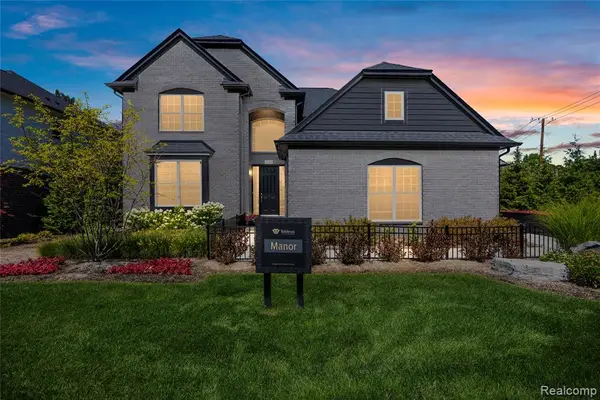 2113 Kohli Drive, Troy, MI 48083