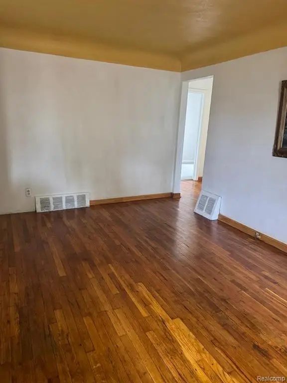 306 W Parkway, Flint, MI 48505 - #3