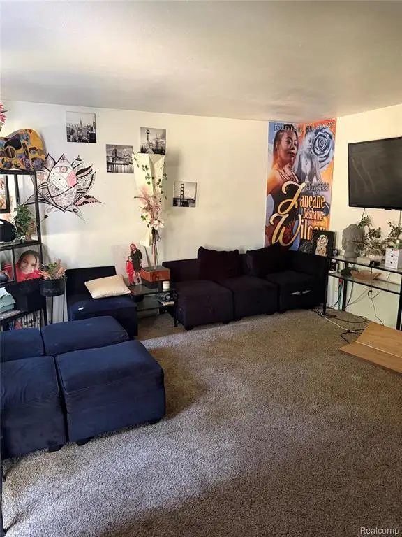 22151 Poinciana, Southfield, MI 48033 - #2