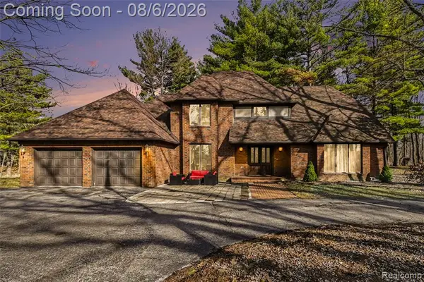 100 N Latson, Howell, MI 48843