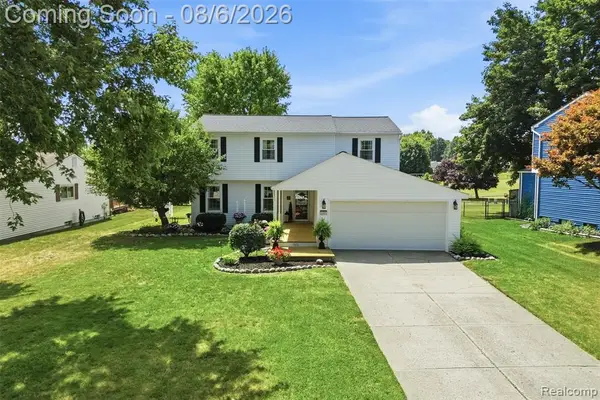 3585 Loon Lake, Wixom, MI 48393