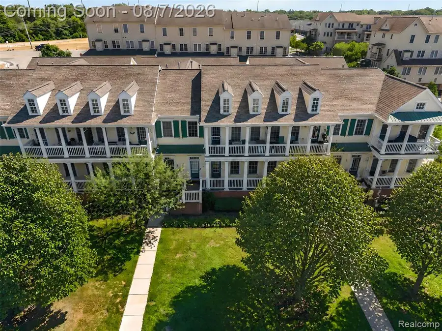 300 Beverly, Auburn Hills, MI 48326 - #2