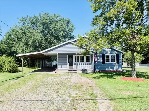 1295 Allen, Kimball, MI 48074