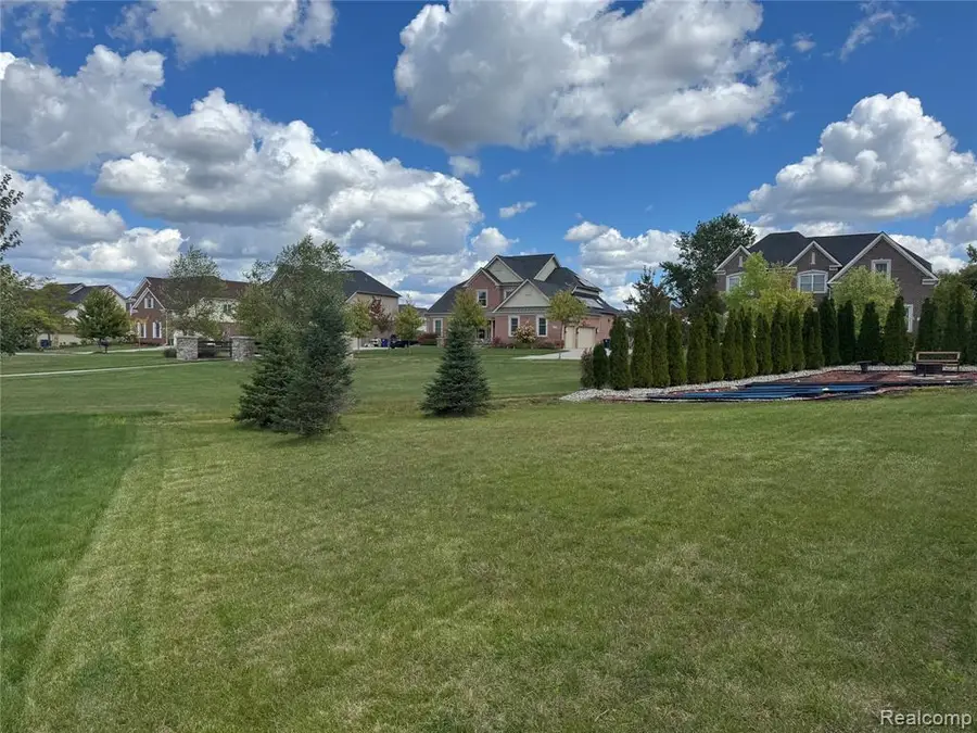 50584 Telluride, Canton, MI 48187 - #2