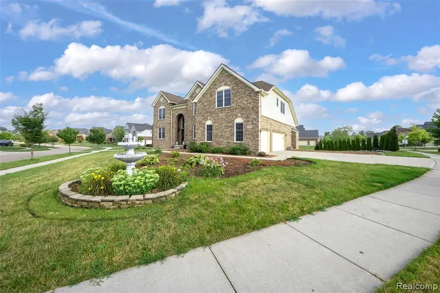 50584 Telluride, Canton, MI 48187 - #3