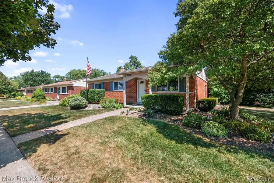 2700 Sparta, Troy, MI 48083 - #3