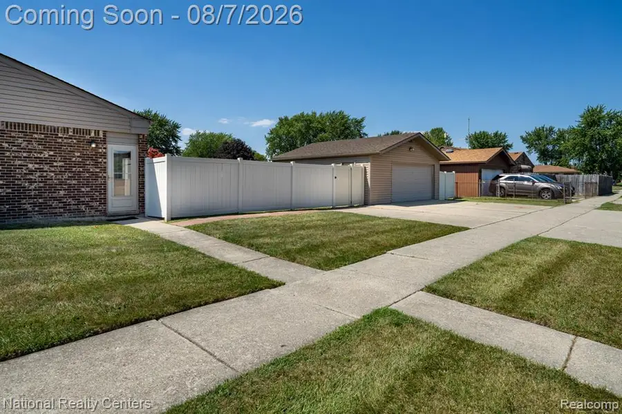 15707 Diane, Clinton Township, MI 48038 - #3