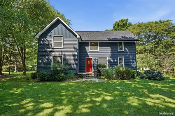8880 Cedar Lake, Pinckney, MI 48169