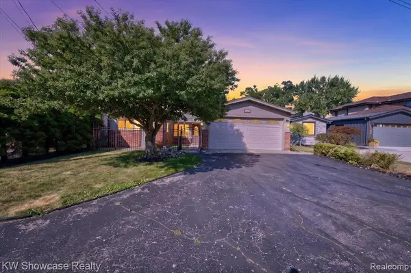 1813 Shankin, Walled Lake, MI 48390