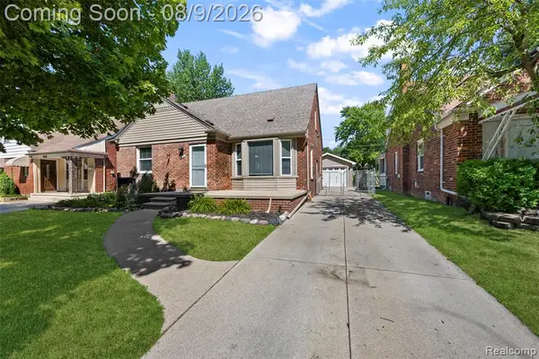 8478 Hazelton, Dearborn Heights, MI 48127
