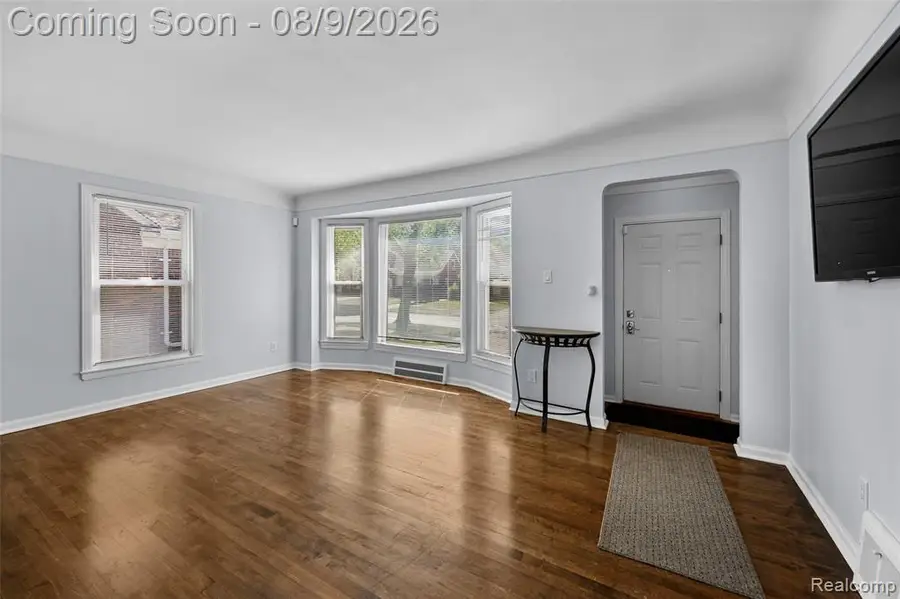 8478 Hazelton, Dearborn Heights, MI 48127 - #3